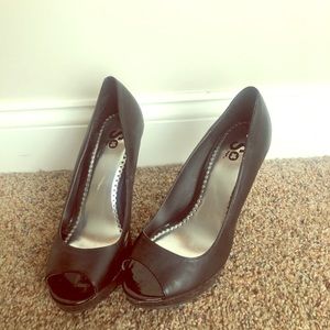 SO black high heels